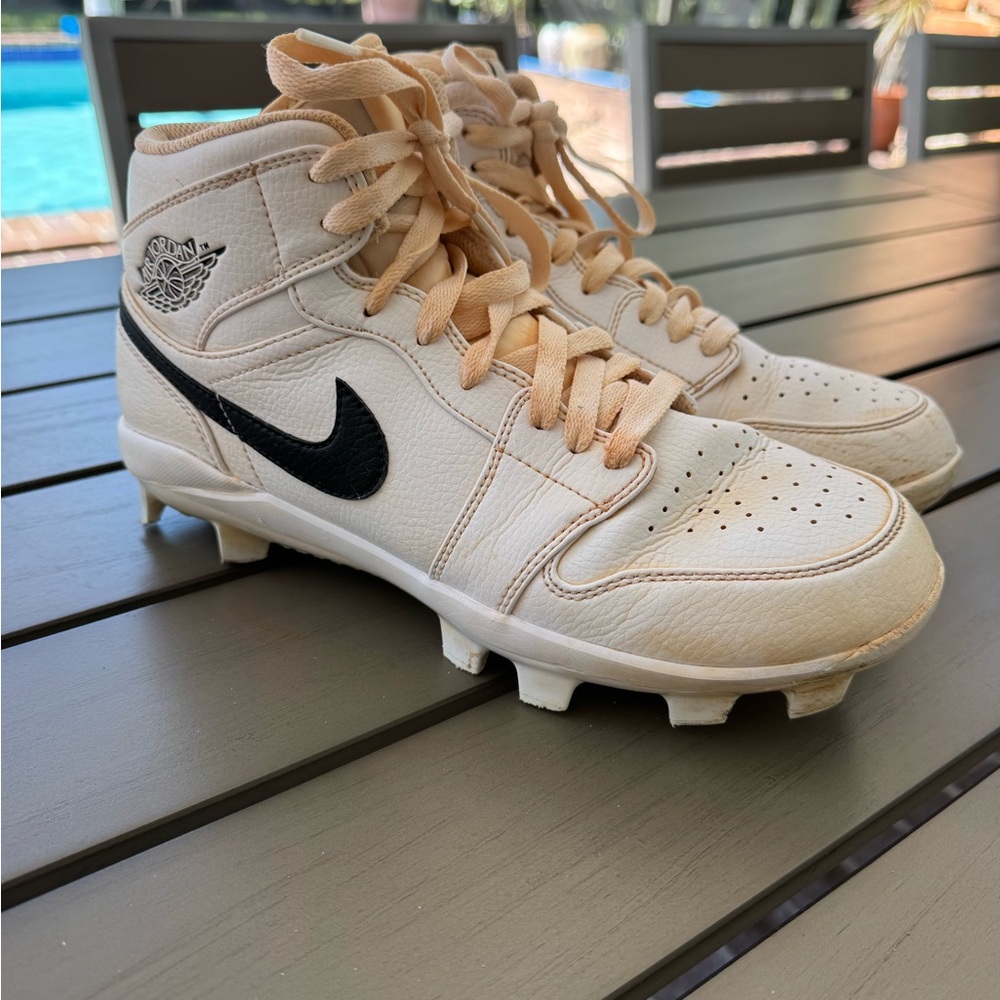 Nike Jordan 1 Retro High Cleats
